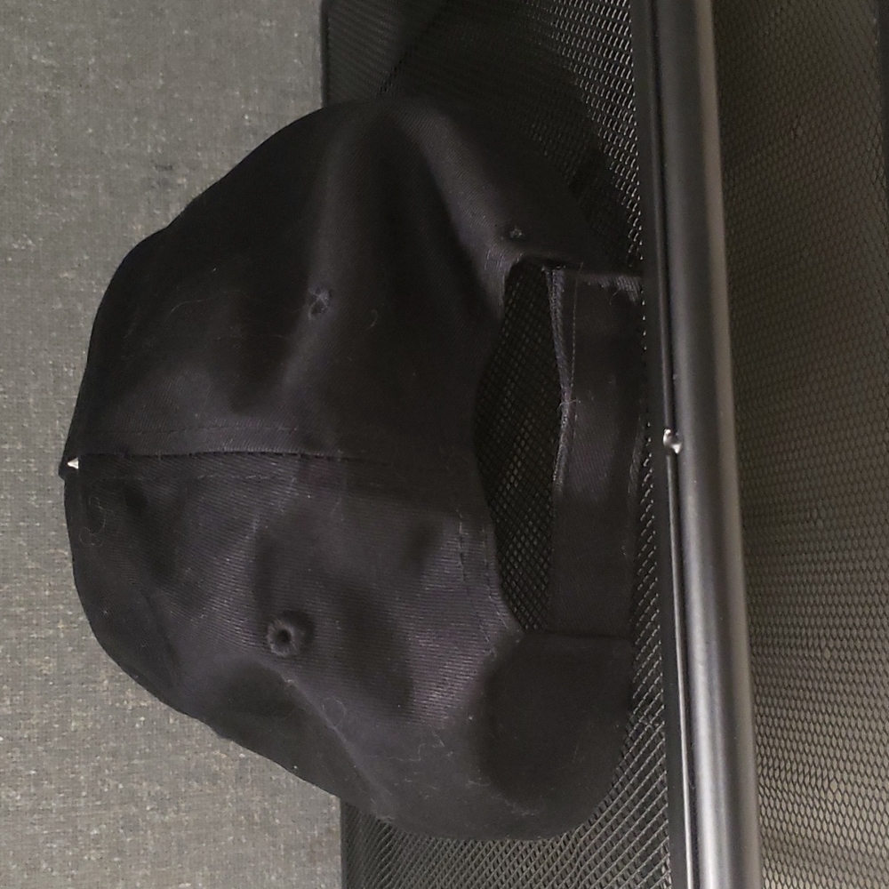 Hat - Picture 2 of 4